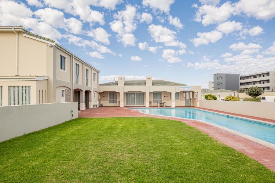 2 Bedroom Property for Sale in Big Bay Western Cape